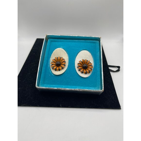 Vintage‎ Coro Enamel Daisy Clip-On Earrings - Picture 2 of 6